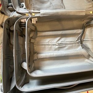 Nine West Medium luggage